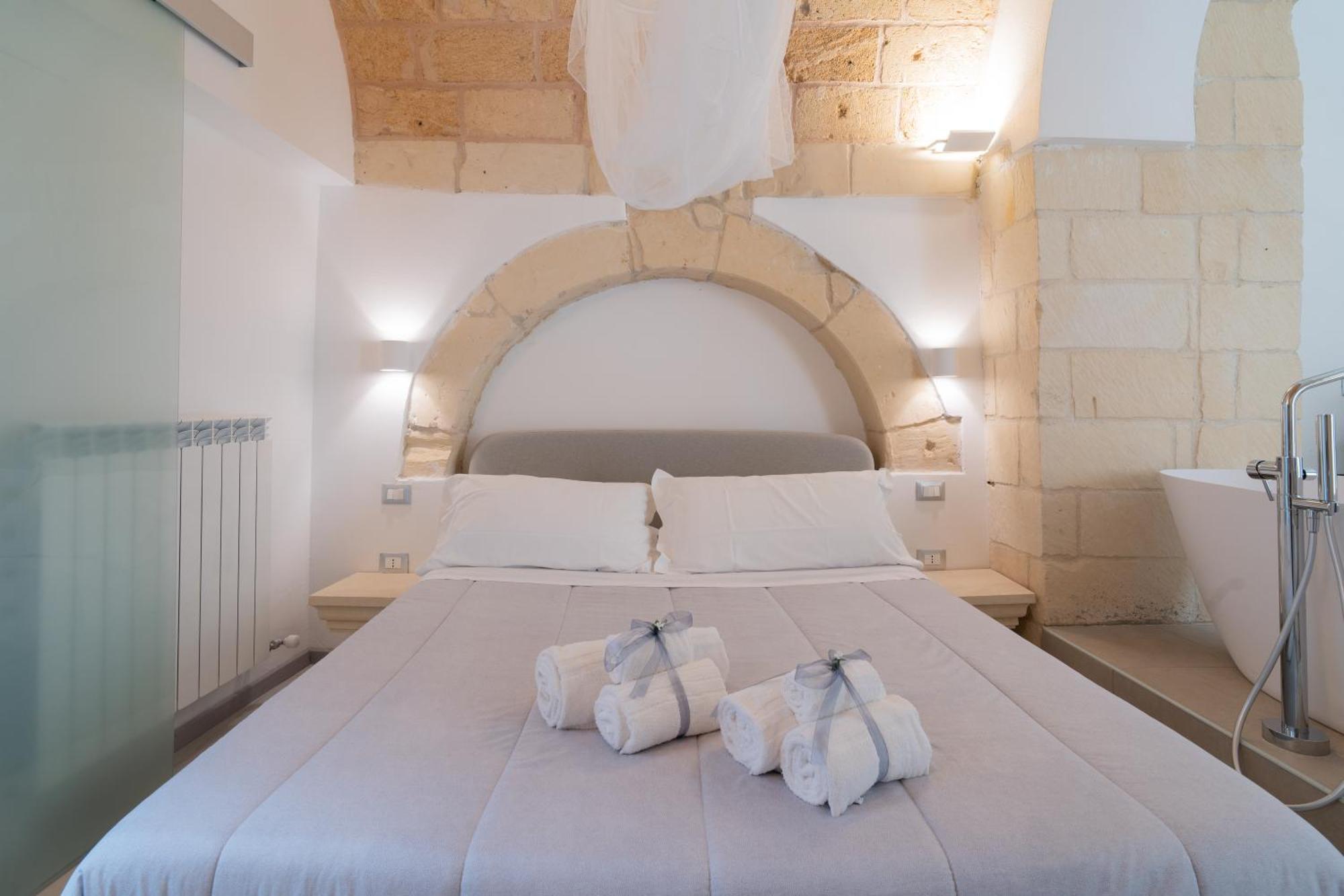 לצ'ה Dimora Barocca Luxury Suites מראה חיצוני תמונה