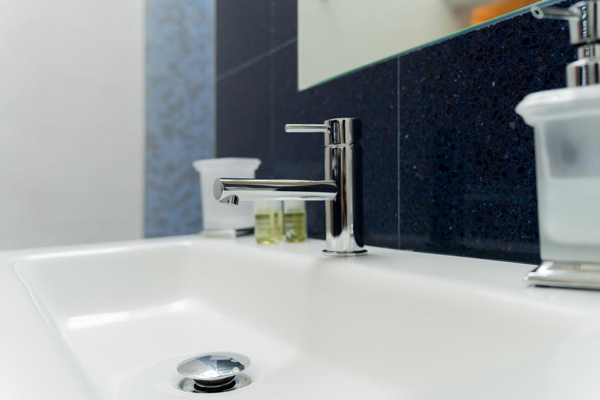 לצ'ה Dimora Barocca Luxury Suites מראה חיצוני תמונה