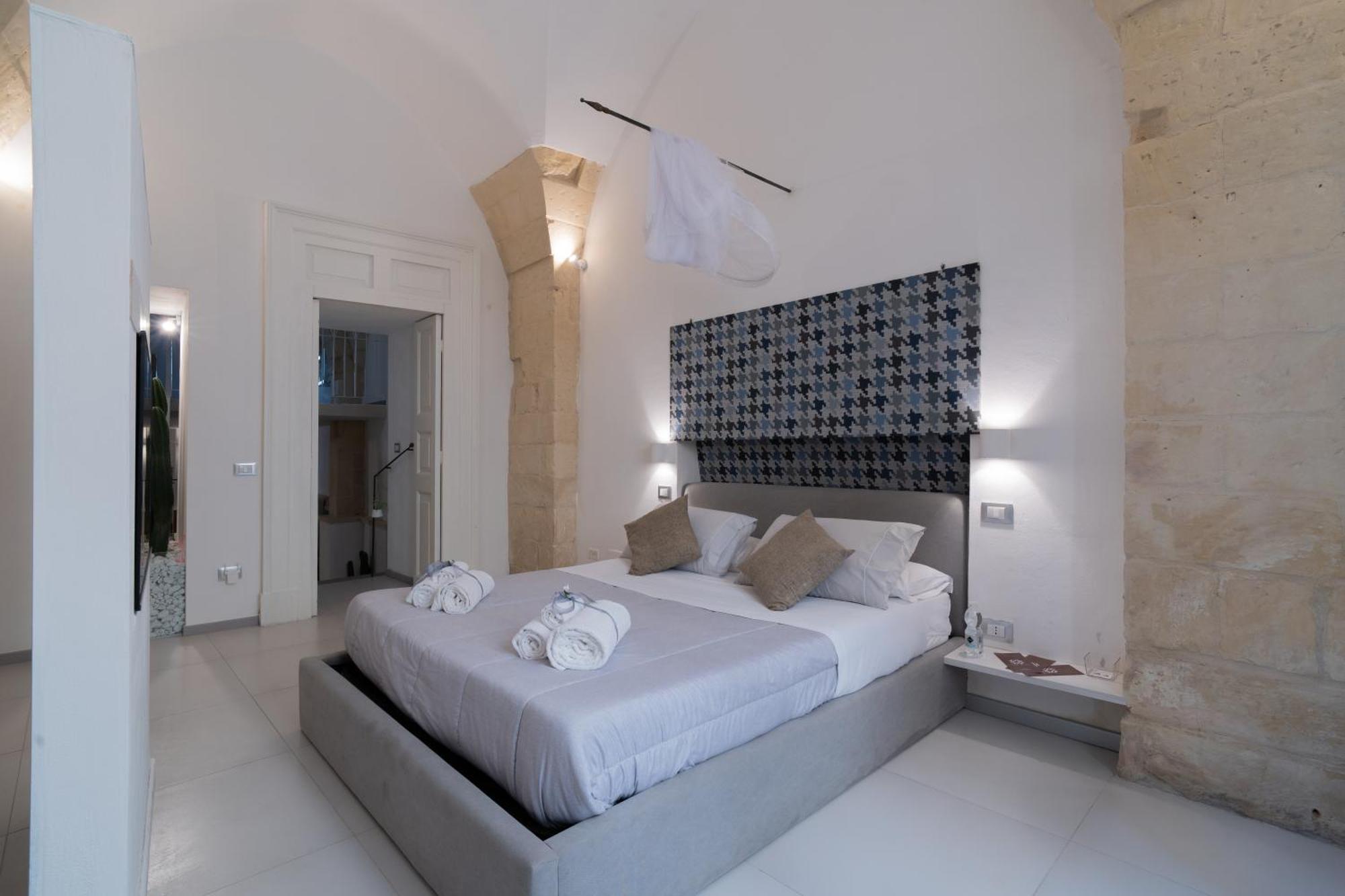 לצ'ה Dimora Barocca Luxury Suites מראה חיצוני תמונה