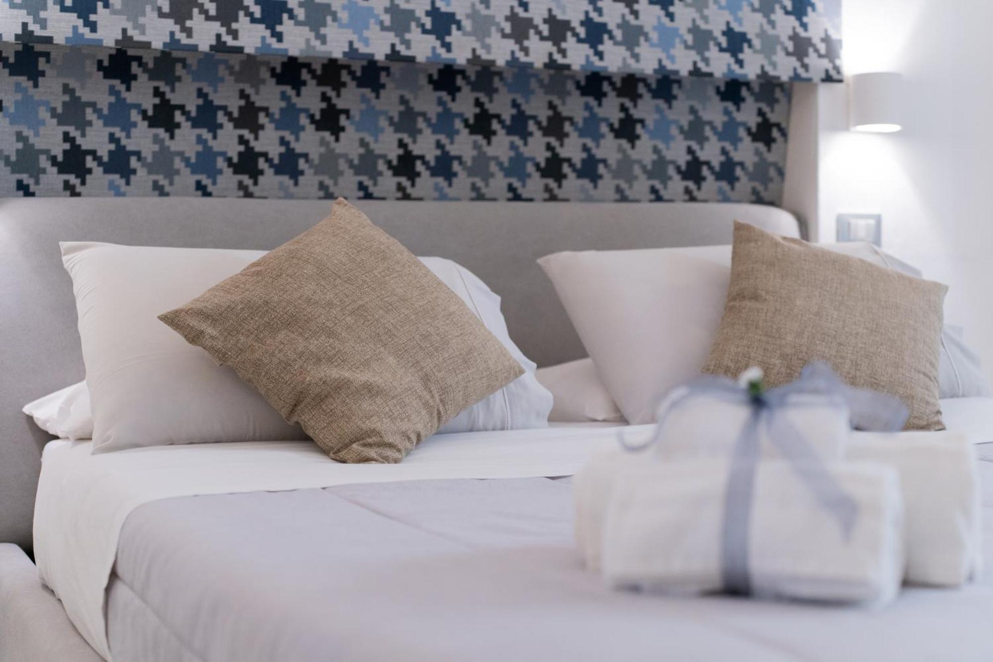 לצ'ה Dimora Barocca Luxury Suites מראה חיצוני תמונה