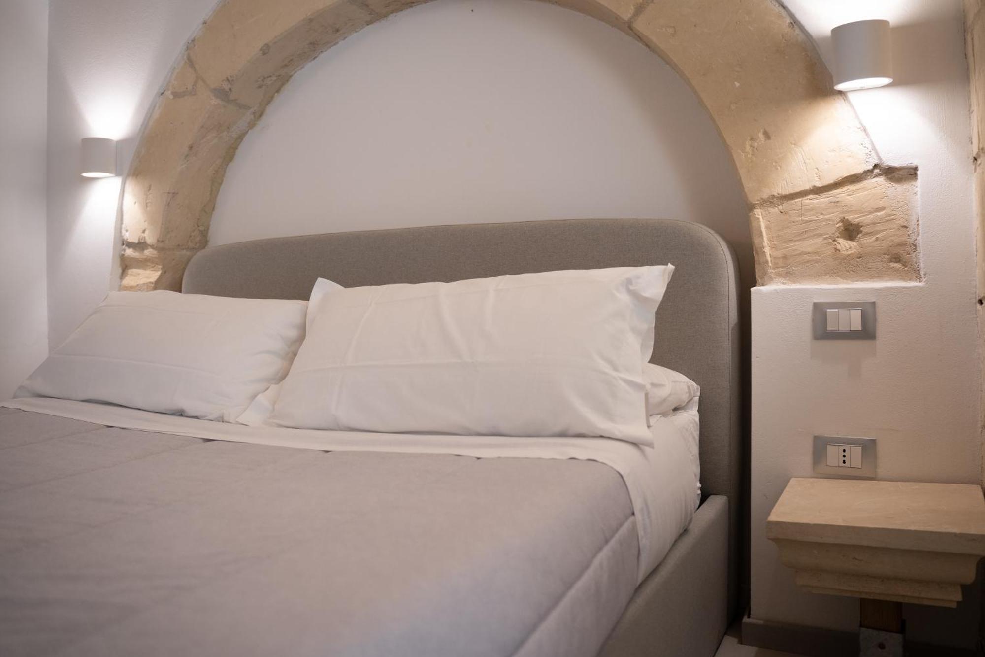 לצ'ה Dimora Barocca Luxury Suites מראה חיצוני תמונה